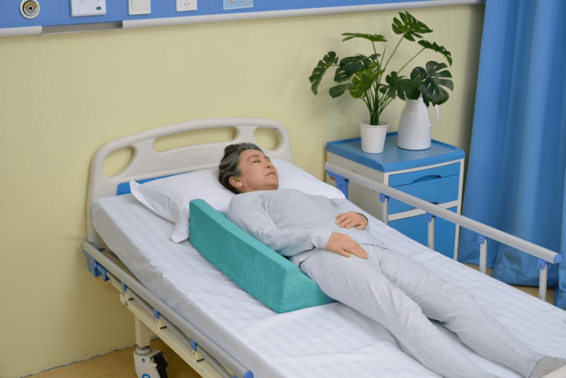 失能老人照护：社会温暖的微光